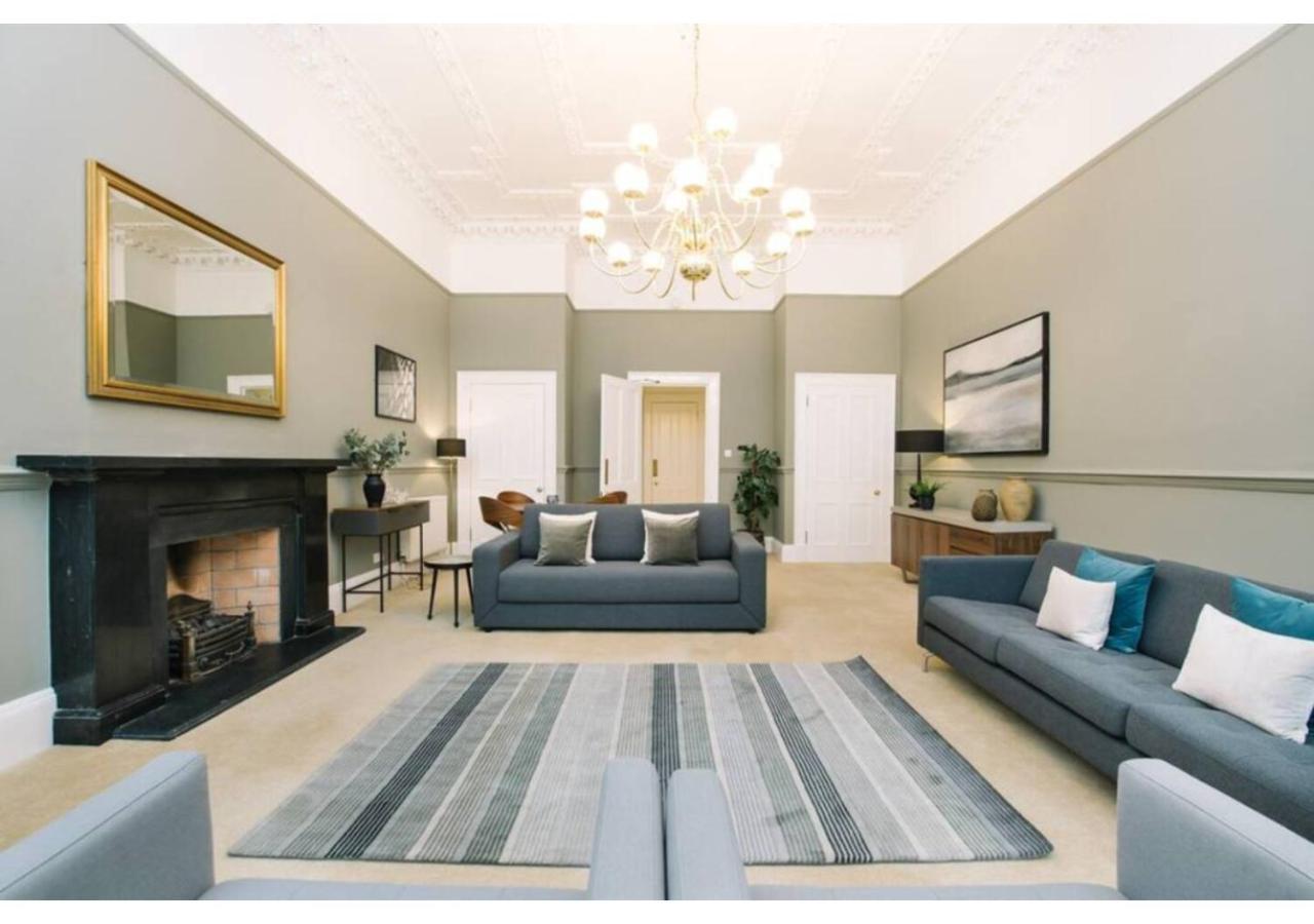 Joivy Palmerston Place Residence - Luxury City Centre Apt With Private Parking Edimburgo Exterior foto