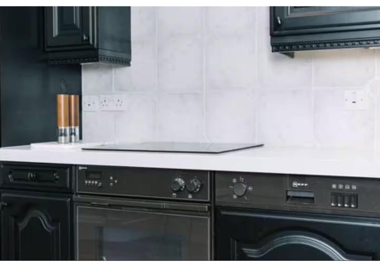 Joivy Palmerston Place Residence - Luxury City Centre Apt With Private Parking Edimburgo Exterior foto